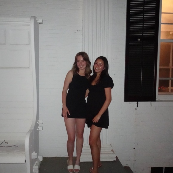 Meet your Posher, Cate - Picture 1 of 1